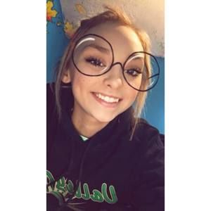 Meet your Posher, Olivia